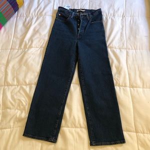 Levi’s Ribcage Cropped Jeans Size 27